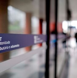 PR promulga diploma que reduz taxas gerais do IRC