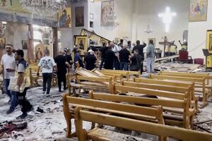Bombista suicida mata pelo menos 20 pessoas em igreja ortodoxa na Síria