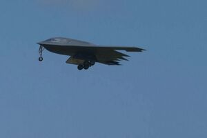 Vídeo mostra bombardeiros B-2 a regressarem à base nos EUA após ataques ao Irão