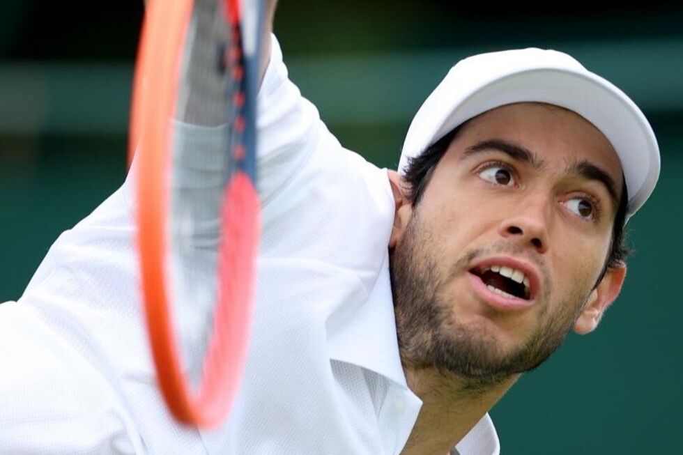 Nuno Borges joga ténis em relva, em Londres