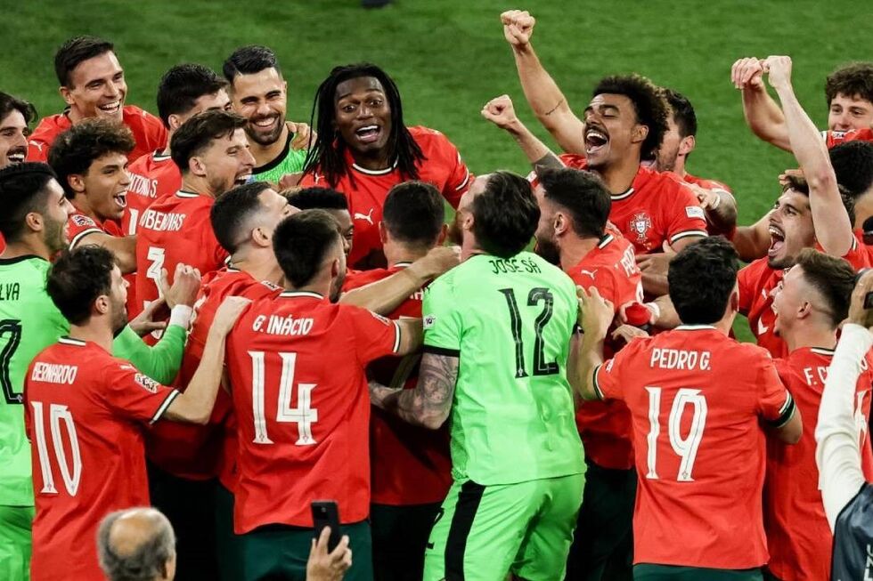 Jogadores da Seleção celebram no relvado da Allianz Arena 