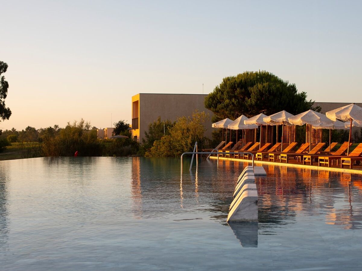 Entre o típico e o extraordinário no oeste algarvio