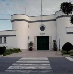 Casos de drogas e telemóveis levados para cadeia de Alcoente participados às autoridades