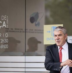 Operação Marquês: Mãe transferiu 'dezenas de milhares de euros' para José Sócrates