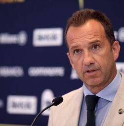 Presidente do Sporting critica Villas-Boas e pede a árbitros que 'escrevam tudo'