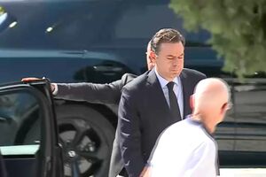 Luís Montenegro chega a Gondomar para prestar homenagem a Diogo Jota e André Silva