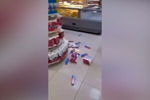 Imagens mostram momentos em que sismos são sentidos na Rússia