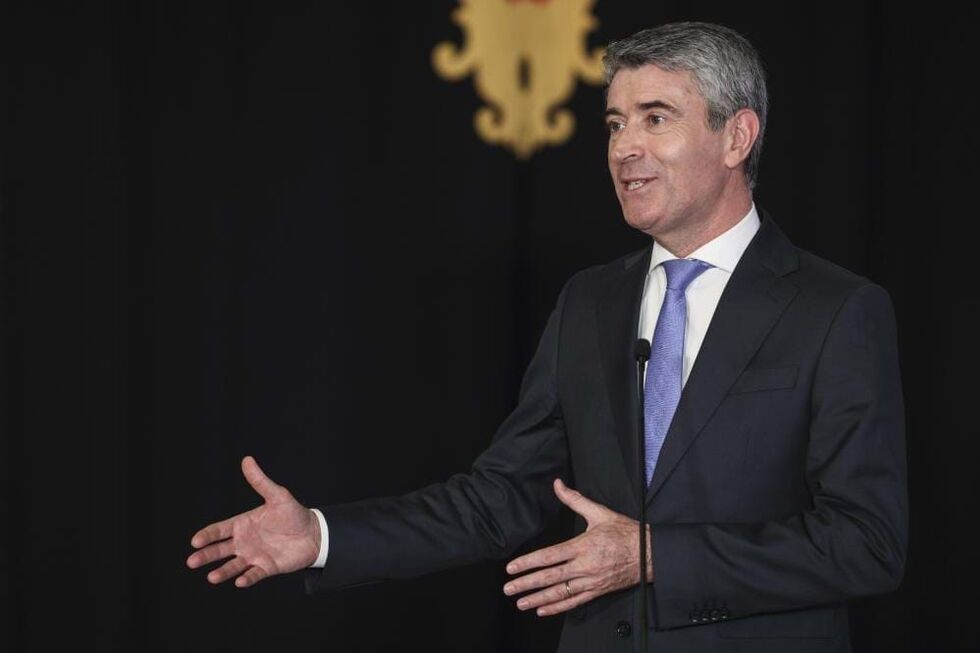 Carneiro propõe alterações à lei dos estrangeiros após críticas do Tribunal Constitucional