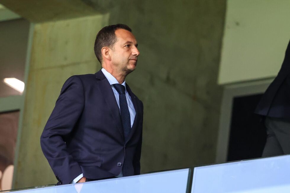 Inquérito aberto após quebra de vidros no Sporting-FC Porto, com 17 feridos no Estádio José Alvalade