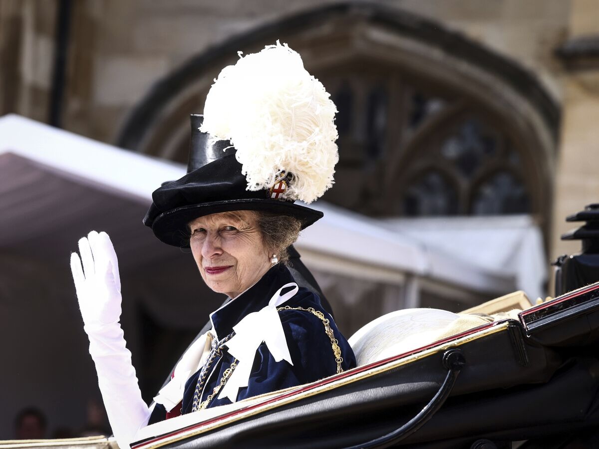 Discreta, divertida e a que mais trabalha. Eis a princesa Ana