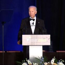 “Estes são dias sombrios”: Biden faz discurso em que não poupa críticas a Donald Trump