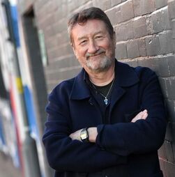 Próximo filme da saga James Bond já tem argumentista: Steven Knight, criador de 'Peaky Blinders'
