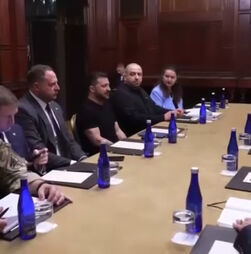 Zelensky agradece convite a Washington e realça importância do apoio da Europa e dos EUA