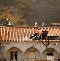 Incêndios: Seia conta já seis casas de segunda habitação destruídas e continua a avaliar prejuízos