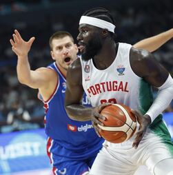 Eurobasket: Portugal perde com Sérvia mas segue em lugar de apuramento