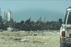 Multidão de palestinianos alvejada enquanto aguardava a chegada do comboio de ajuda humanitária da ONU em Gaza