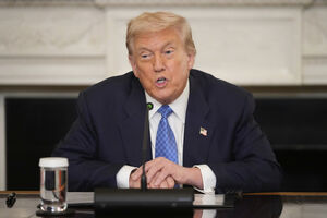 Trump anuncia "troca de territórios" para acordo entre Rússia e Ucrânia