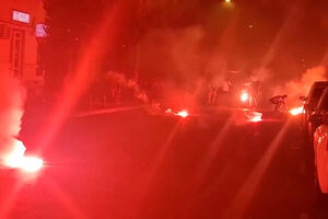 Protestos violentos na Sérvia contra presidente do país   