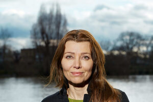 Elif Shafak escreve para construir pontes entre o Ocidente e o Oriente