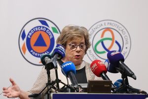 Maria Lúcia Amaral anuncia prolongamento do alerta de incêndios até domingo