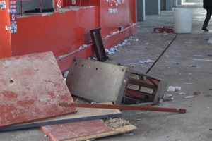 Imagens mostram estragos em estádio após pancadaria nas bancadas em jogo da Taça Sul-Americana 