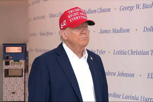 "Ele não é um tipo inteligente":Trump reage às buscas ao seu ex-consultor de segurança nacional