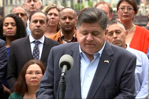 “Aspirante a ditador”: Governador do Illinois critica Trump e envio de militares para as ruas de Chicago