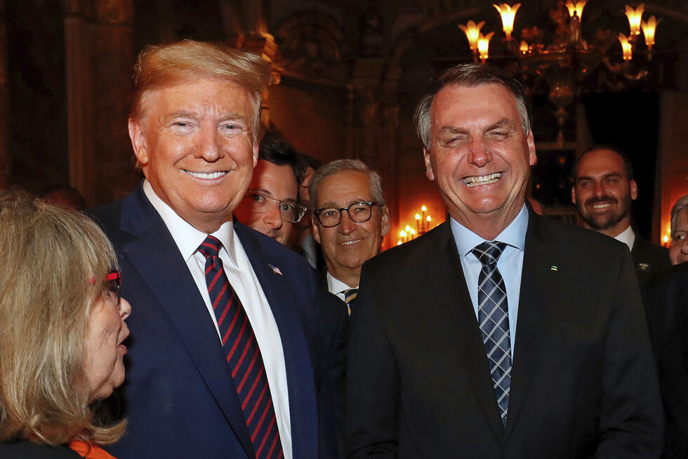 Donald Trump e Jair Bolsonaro juntos num evento