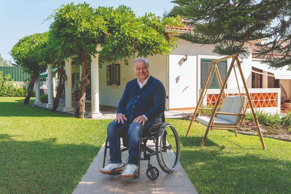 Eduardo Sá fala sobre acidente em casa, que resultou numa fratura na coluna