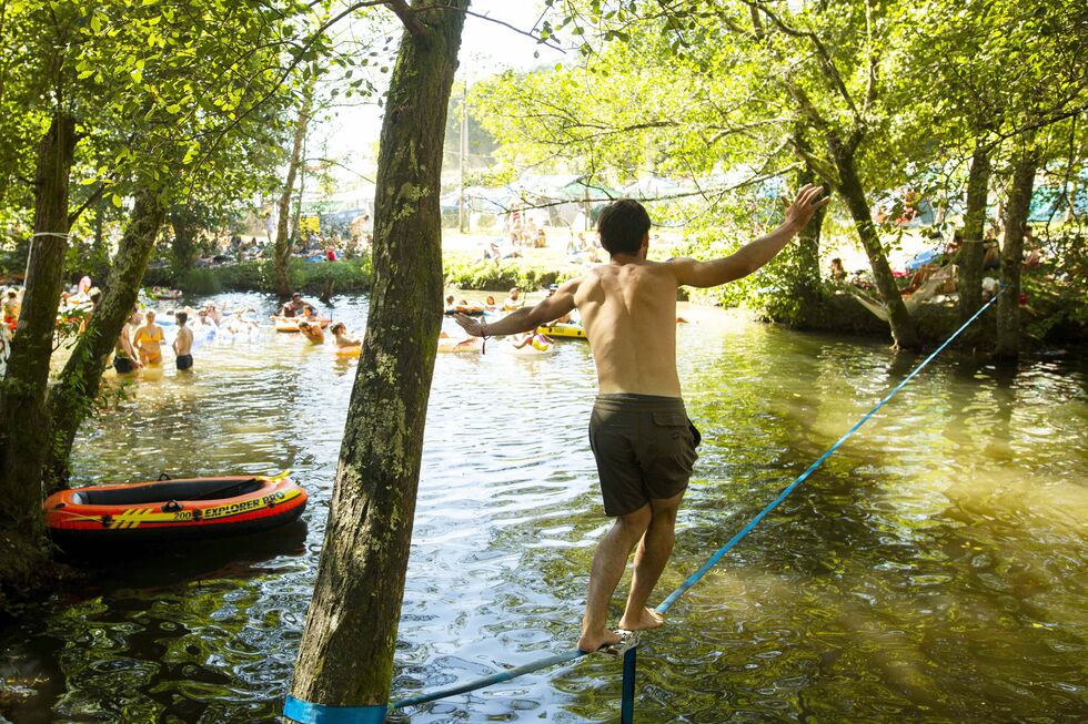 Por estes dias, a praia fluvial do Taboão volta a tornar-se um 'Couraíso'