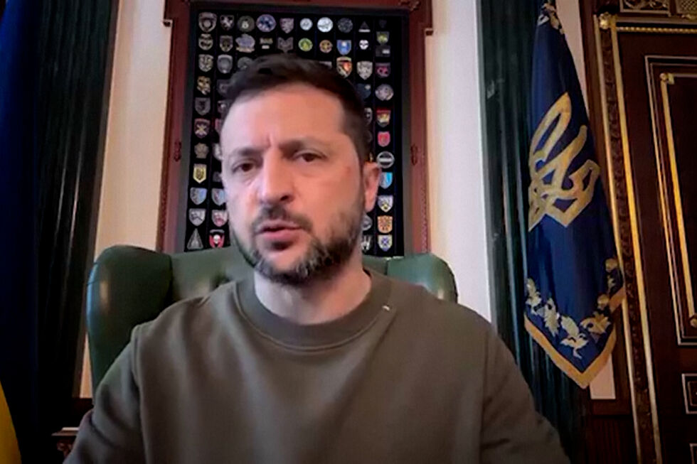 Zelensky mantém posição firme sobre território ucraniano e negociações de paz