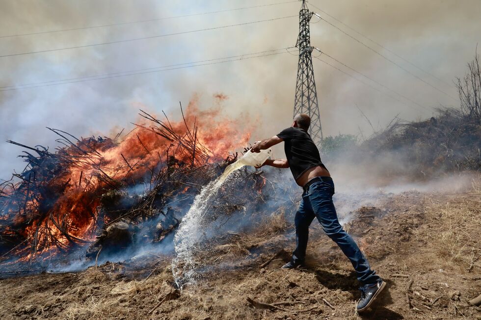 Incêndio em Trancoso mobiliza centenas de operacionais e meios aéreos