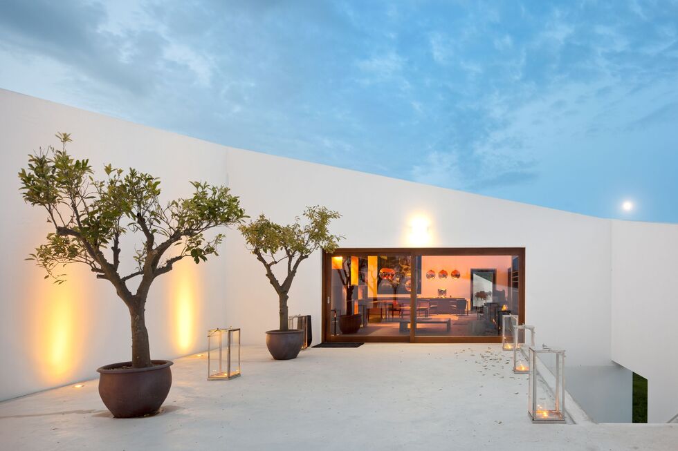 O exterior do L’AND Vineyards, perto de Montemor-o-Novo