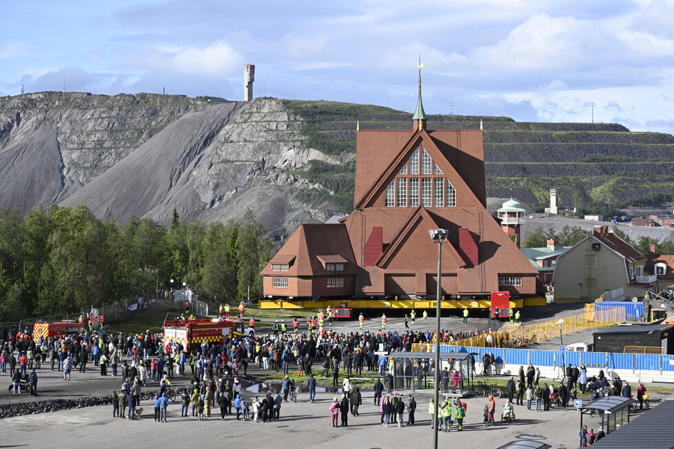 Igreja de Kiruna, na Suécia, é deslocada para evitar ser engolida por mina