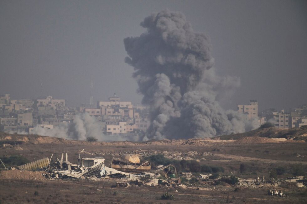 Ataque mata 15, incluindo jornalistas da Reuters e Al-Jazeera