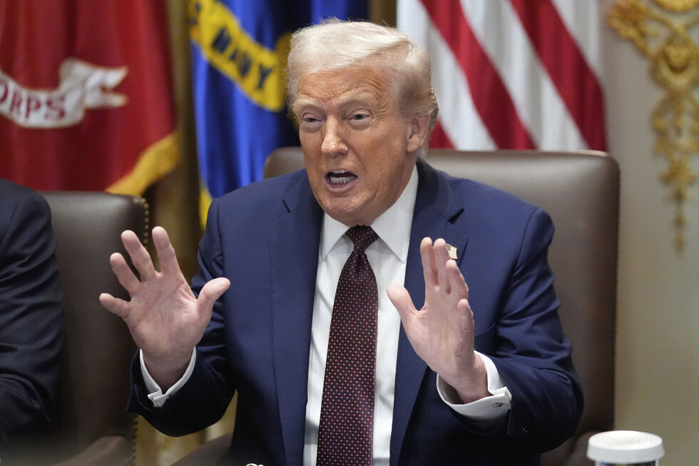 Trump preside reunião sobre Faixa de Gaza 