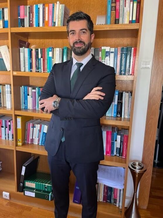 Avukat Frederico Assunção'ya (Dantas Rodrigues & Associados firmasından) göre yüz yüze bir randevu için aylarca bekliyorlar: