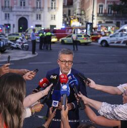 'Lisboa está de luto', diz Moedas, confirmando a existência de vários mortos