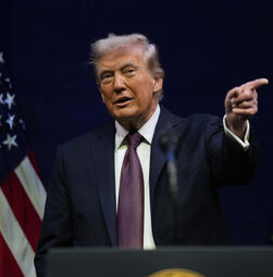 NATO não expulsa membros por baixo investimento militar apesar de ameaças de Trump a Espanha