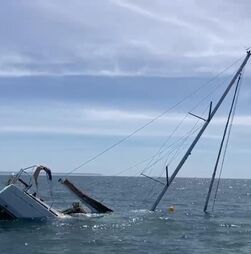 Mais um veleiro atacado por orcas na Costa da Caparica