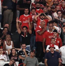 Mau comportamento dos adeptos custa quase 4 mil euros ao Benfica