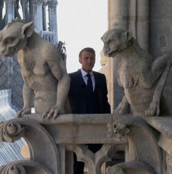 Macron inaugurou as torres de Notre Dame  