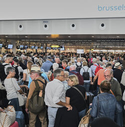 Aeroporto de Bruxelas continua com perturbações devido a ciberataque