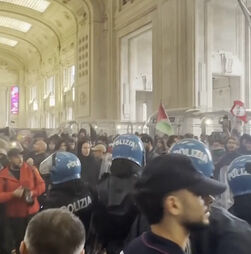 Violência e confrontos nas ruas de Milão durante greve nacional e protestos pró-Gaza