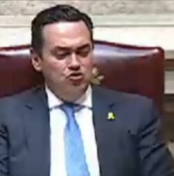 Deputado do Chega acusado de não pagar empréstimos a colega de partido