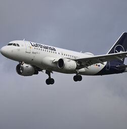 Lufthansa anuncia supressão de 4.000 postos de trabalho até 2030