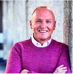 Owen O’Kane: “A ansiedade é viciante. Traz-nos a promessa da segurança”
