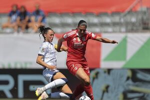 Benfica e Torreense disputam Supertaça feminina no Estádio António Coimbra da Mota