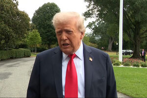 Trump diz que não vai entrar “em guerra” com Chicago nem com outras cidades americanas
