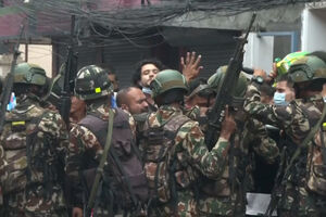 Protestos violentos e exército na rua: o que se está a passar no Nepal?  